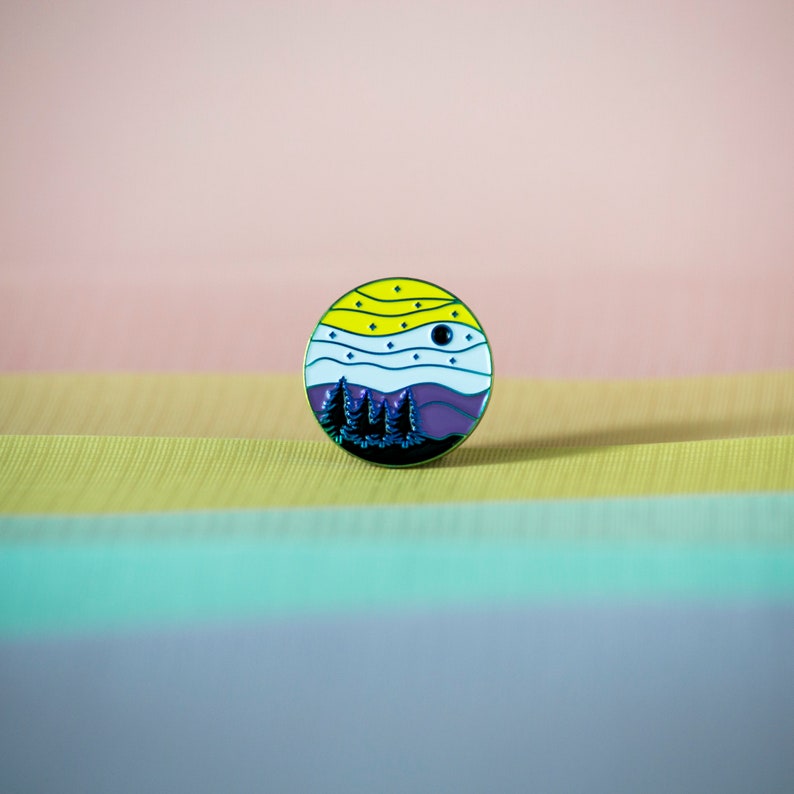 Rainbow Pride Flag Brooch LGBTQ Lapel Pin Ally Badge Equality Gay Lesbian Pins - Foto 9