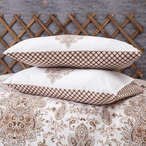 Beige in Parsley Duvet Cover Set, Queen Size, 1 Duvet Cover, 1 Fitted Sheet and 2 Pillowcases, Hypoallergenic, Breathable shops Bedding Set