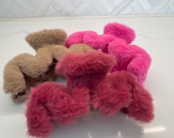 Jumbo Fur Claw Hair Clip - Fuzzy Plush Accessory