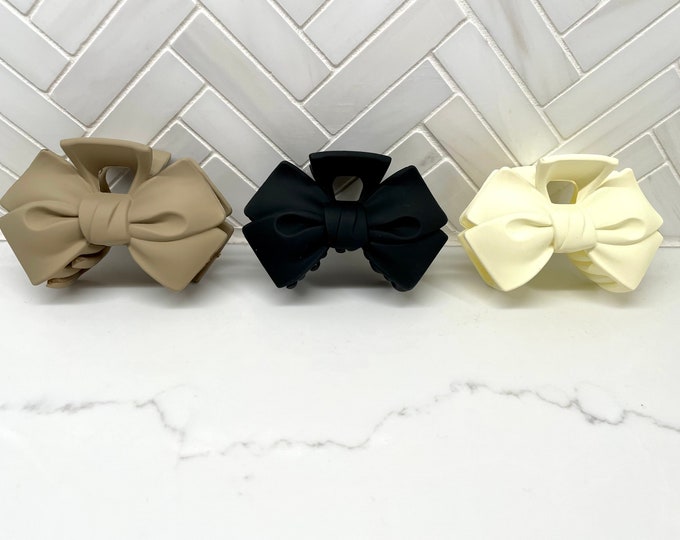 Hard Plastic Bow Hair Clip