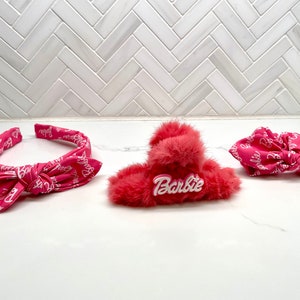 Doll Fur hair claw clips / bright colorful hair clips / pink fur clip / doll themed accessories / pink accessories /