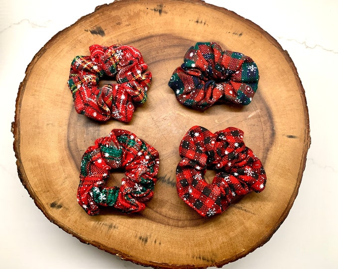 Holiday Knit Snowflake Hair Scrunchie