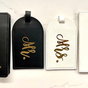 Marriage Newlywed Passport and Luggage Tags / Mr Passport and Luggage/ Mrs Passport and Luggage