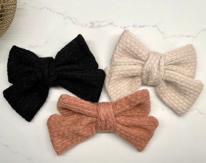 Oversized Knitted French Barrette Bow