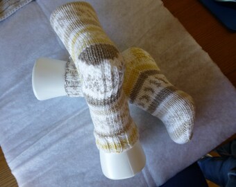 Custard and Cream Bed Socks