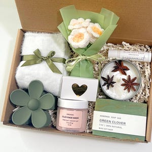 Self Care Gift Box: Cozy Hygge Spa Set with Crochet Flower