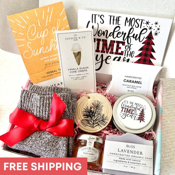 Christmas Gift Box - Holiday Gift - Hygge Christmas Gift Box - Care Package for Her - Self Care Gift - Christmas Gift Ideas - Gift for Her