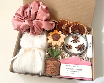 Personalized Birthday Box, Birthday Gift Box, Birthday Present, Gift Box For Best Friend or Mom, Self Care Package for Her, Hygge Gift Box