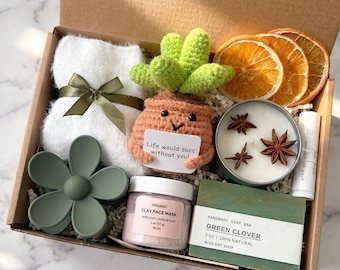 Mothers Gift Basket, Gift for Mom, Mother's Day Gift Set,  Daughter to Mom, Gift Box for Grandma, Mom Birthday Gift, Mom Self Care Gift