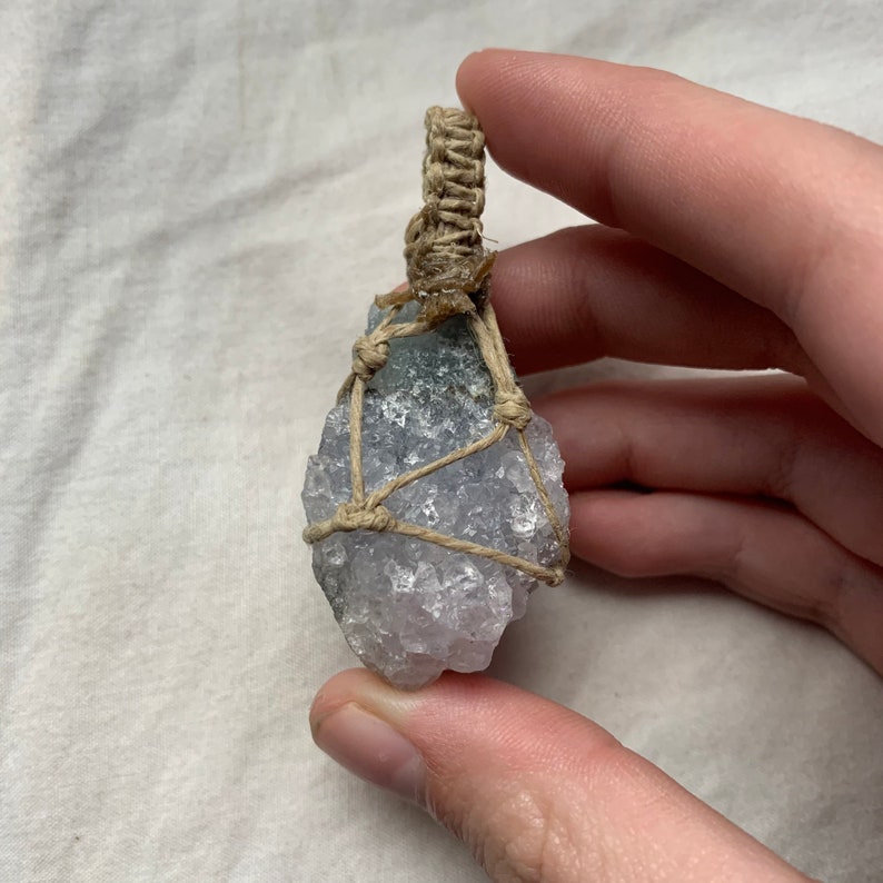 Blue-lace /& quartz hemp necklace