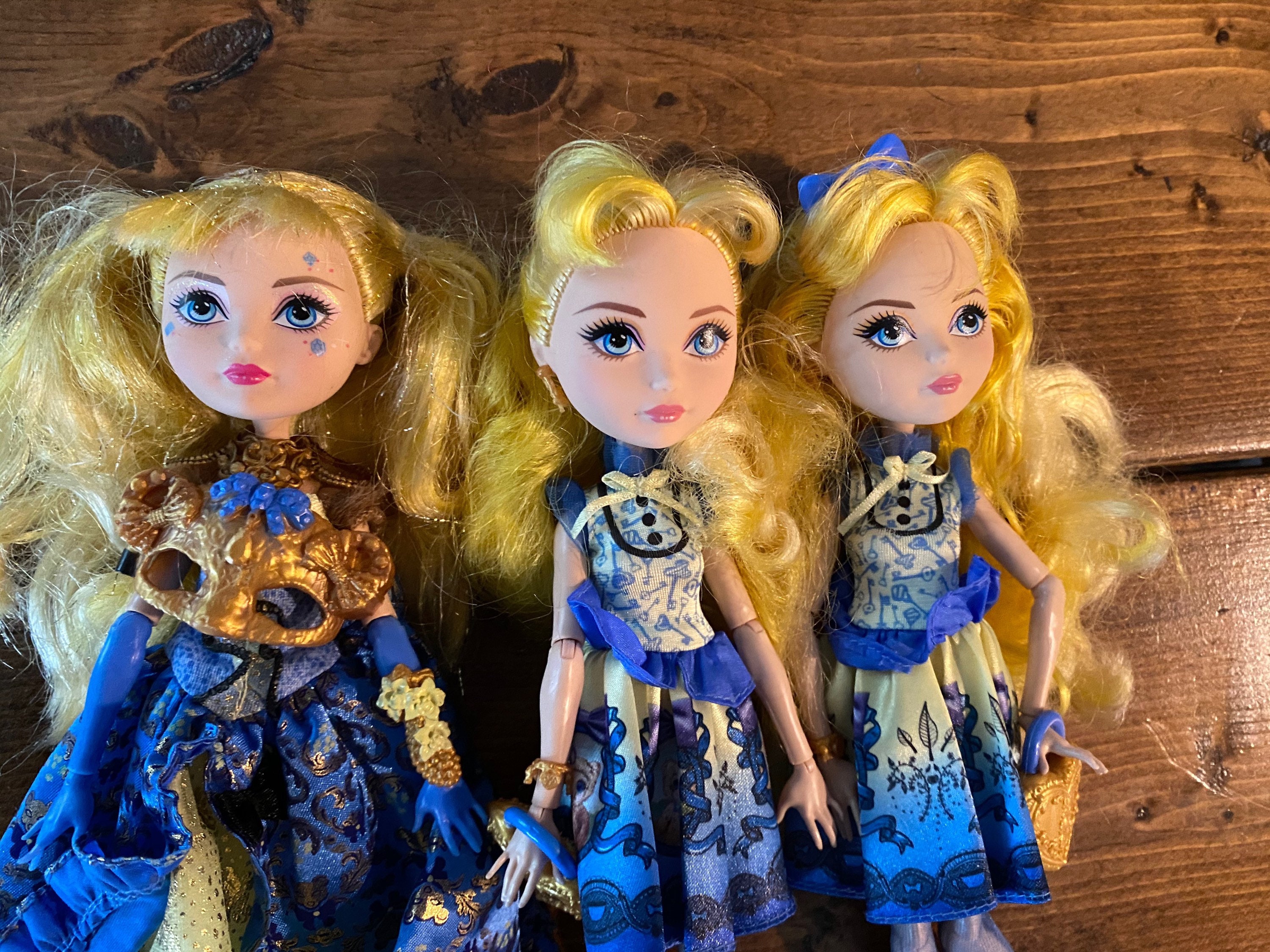 Boneca Ever After High Blondie Lockes