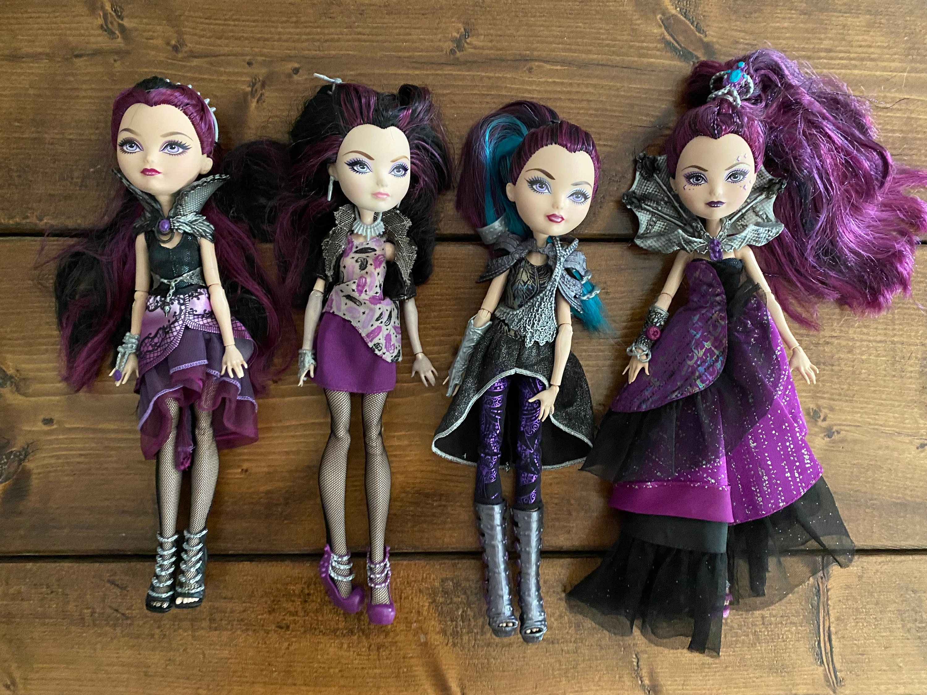 Ever After High Raven Queen First Chapter Doll With Stand 