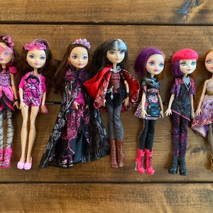 Pin em Dolls - Ever After High