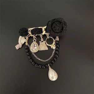 Black Pearl Flower Brooch| Pin Brooch| Luxury Brooch| Mum Gift| Gift for her