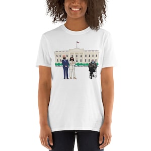 La vicepresidenta del presidente Biden, Kamala Harris, en la Casa Blanca con Bernie sentado en la camisa de memes 2021 de Chair - Feel the Bern Mood Unisex T-Shirt