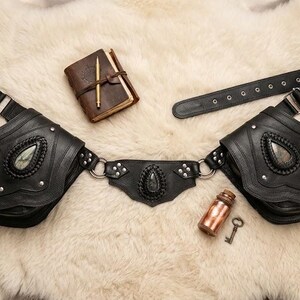 Leather Pocket Festival Belt - Etsy display picture 2