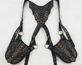 Leather holster ~ Shoulder bag with 5 pockets ~ Unisex ~ holster bag ~ festival holster bag ~ shoulder bag~ double sided bag ~ leather bag