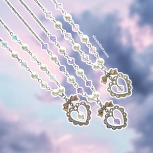Frilly Heart Necklace