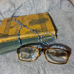 Royal Blue Seed Bead Glasses Chain, Earbud Cord Accessory, Handmade Tech Jewelry, Geek Jewelry, Reading Accessory, Geek Gift, Reading Gift