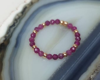 RUBIN ring elastic with rose gold pearls | faceted gemstones | fine and stackable, elegant and summery, customizable