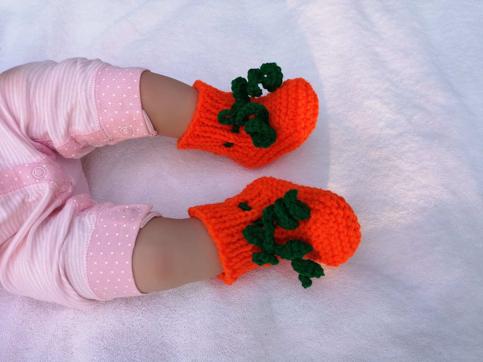Halloween Pumpkin Baby Booties KNITTING PATTERN Halloween Festival Baby