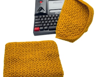 Dust jacket for Freewrite Smart Typewriter, handmade crochet accessory, protective cover, acrylic, cotton, wool
