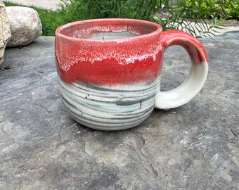 Taza de mármol rojo de 237 ml (8 oz).