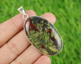 Hänge med naturlig drakeblodssten, försilvrade smycken med blodsten, ädelstenshänge, halsband