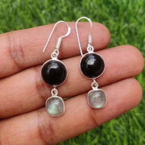 Natürlicher Labradorit-Edelsteinohrring, Hakenohrringe, versilberte Ohrringe, schwarzer Onyx-handgefertigter Ohrring-Designer-Ohrring-Jubiläumsgeschenk