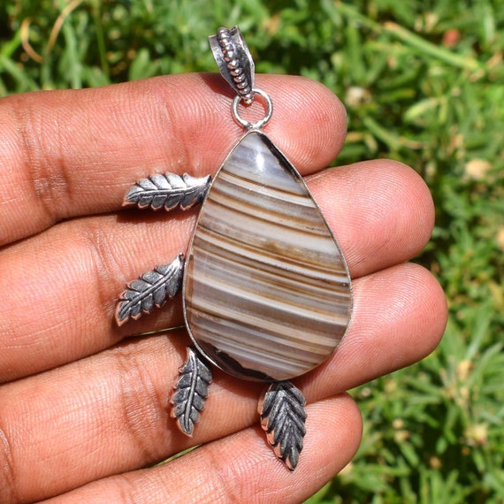  Cabochon Pendants