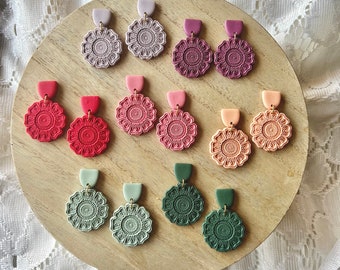 Mandala Flower Earrings, Flower Clay Earrings, Floral Clay Earrings, Spring Earrings, Spring Clay Earrings, Flower Earrings