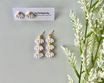 Daisy Clay Earrings, Daisy Flower Earrings, Flower Clay Earrings, Floral Clay Earrings, Daisy Stud Earrings, Daisy Studs, Spring Earrings