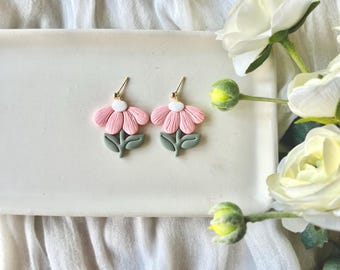 Daisy Clay Earrings, Pink Daisy Earrings, Flower Clay Earrings, Floral Clay Earrings, Flower Earrings, Floral Earrings, Spring Earrings