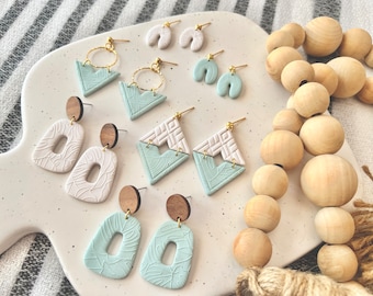 Monstera Clay Earrings, Monstera Earrings, Botanical Clay Earrings, Botanical Earrings, Leaf Clay Earrings, Leaf Earrings, Beach Earrings