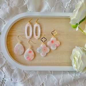 Floral Clay Earrings, Flower Clay Earrings, Floral Earrings, Flower Earrings, Leaf Clay Earrings, Garden Earrings, Teardrop Earrings