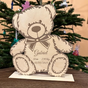 Grote houten beer met gegraveerde naam, babydatum, tijd, lengte en gewicht, houten bord voor baby, bord kinderkamer. Wanddecoratie, bord op maat