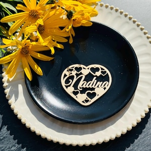 Marque-places, prénoms en forme de coeur, noms personnalisés découpés au laser, plaques nominatives, fête, décoration, cadeau, plaques de couvert, cartes de visite