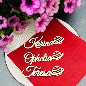 Coloque cartões com planeta, cartões de casamento, sol, nomes personalizados cortados a laser, madeira, festa, decoração, céu, sol, sistema solar, galáxia