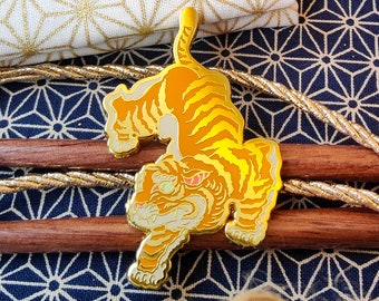 JAPANESE TIGER PIN hard enamel pin. gold. traditional tattoo design. big cat. cat pin. big pin. double pin back. high quality. original art.