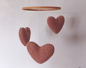 Mobiel voor babymeisje met roze harten, rozenkwekerij mobiel, decor voor kinderkamer, minimalisme mobiel, mobiel voor pasgeboren, roze hart