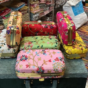 Hochzeitsbevorzugung bestickte Clutch-Tasche, Frauen, die begabte Tasche Wedding sind, Party Wear Handtasche Indische Kupplung für Frauen, Überraschungstasche, Gastrückkehrgeschenk