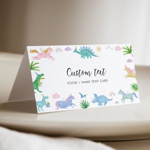 Einhorn und Dinosaurier Food Zelt Karte, druckbare Tischkarte, Lebensmitteletiketten, Buffet Karte, Party Essen Schilder, Einhorn und Dinosaurier Party Dekoration, D20