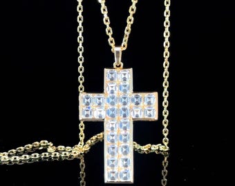 Collar de plata esterlina con cruz católica y diamantes en talla baguette, colgante de cruz católica en talla baguette blanca de 3,64 ct y diamantes blancos, para mamá