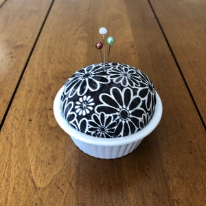 Pincushion in Ramekin, Gift for her, Gift for mom, Great for sewing. Ideal for those who sew.