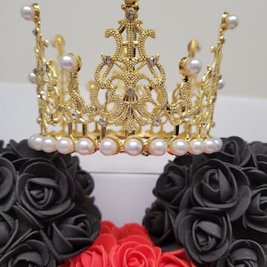 Tian Sweet 34044-GD 8.6 oz Large Queen Crown Cake Topper - Gold, 1 -  Smith's Food and Drug
