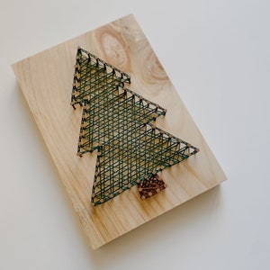 Christmas Tree String Art Kit (Classic) | Christmas String Art | DIY Kit | Christmas Decor | Holiday Craft | String Art Kit | Adult Craft