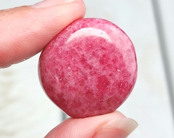 1" A+ Rhodonite 15g, Natural Untreated Rhodonite Crystal, High Quality Rhodonite Gemstone, Rhodonite Palm Stone from Madagascar