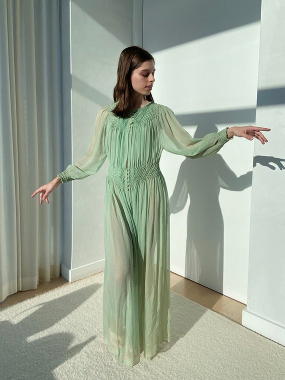 Vintage Original 1930s Mint Silk Chiffon Peignoir