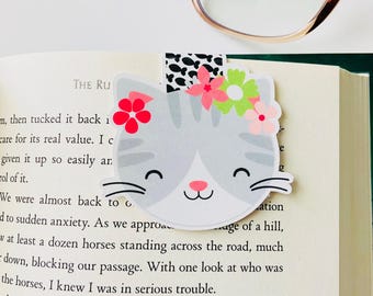 Kawaii Cat, Cute Cat Lover Magnetic Bookmark Gift, Animal Page Holder Book Lover Gifts, Cat Paper Bookmark