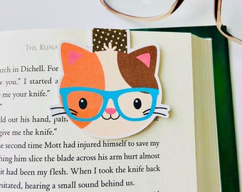 Cute Cat Lover Magnetic Bookmark Gift, Animal Page Holder Book Lover Gifts, Cat Paper Bookmark, Cat with Glasses